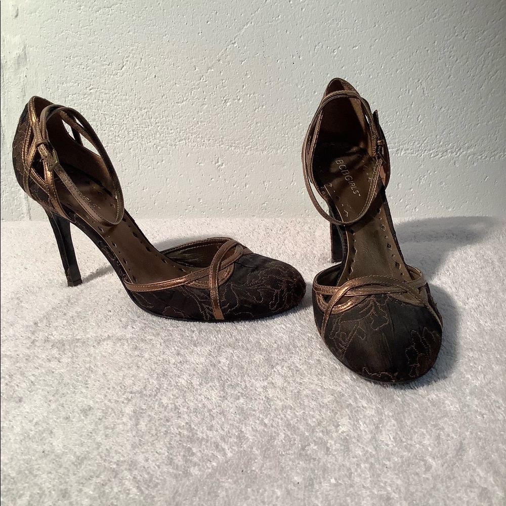 BCBG bronze  heels. Beautiful for the holidays!